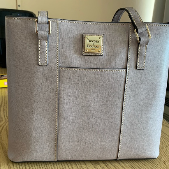 Dooney & Bourke Handbags - Dooney & Bourke small Lexington bag